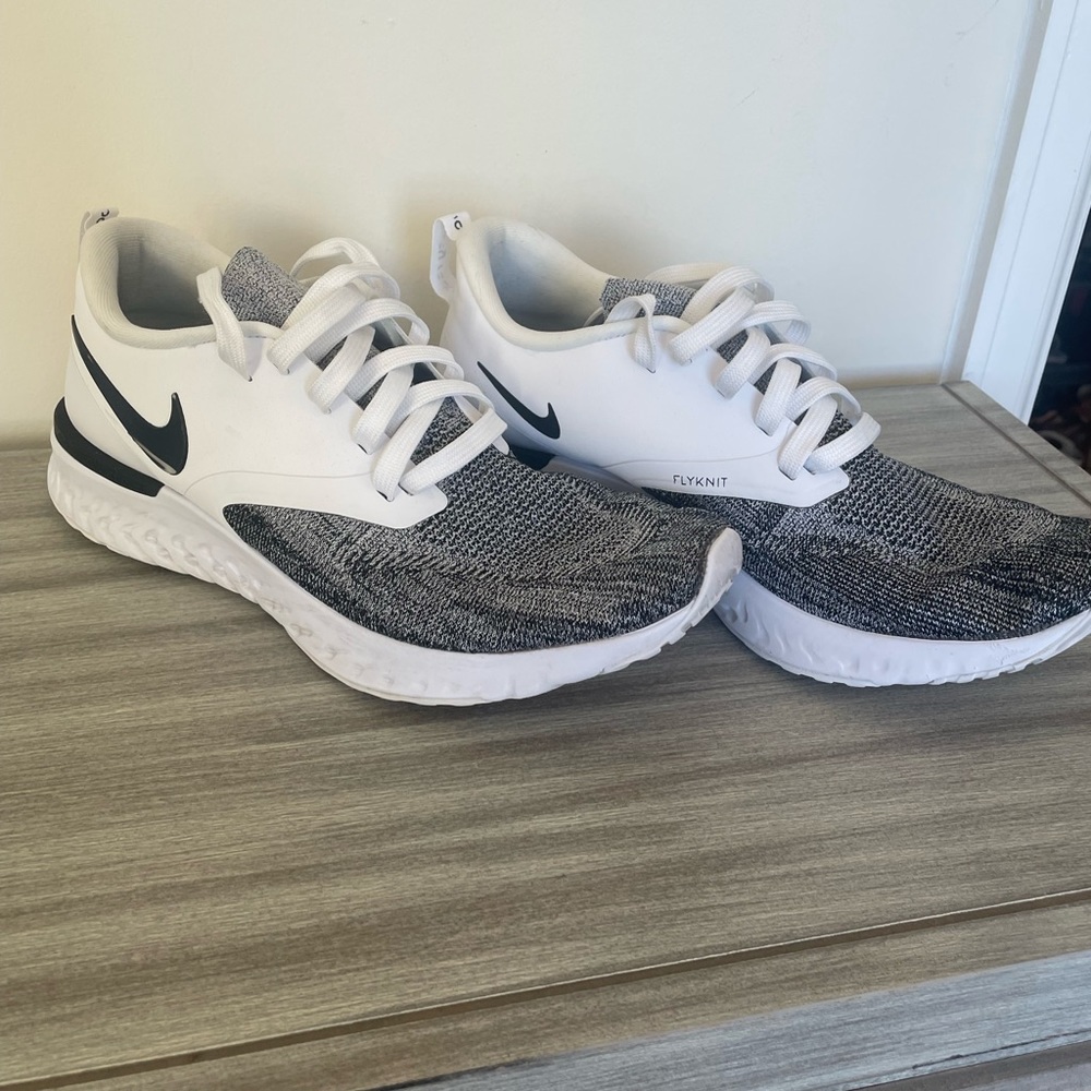 Mens flynit Nike sneakers